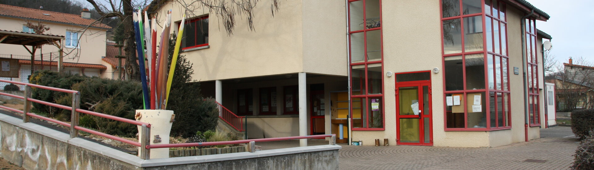 Commune Mairie Saint-Bonnet-lès-Allier Château Puy-de-Dôme Auvergne