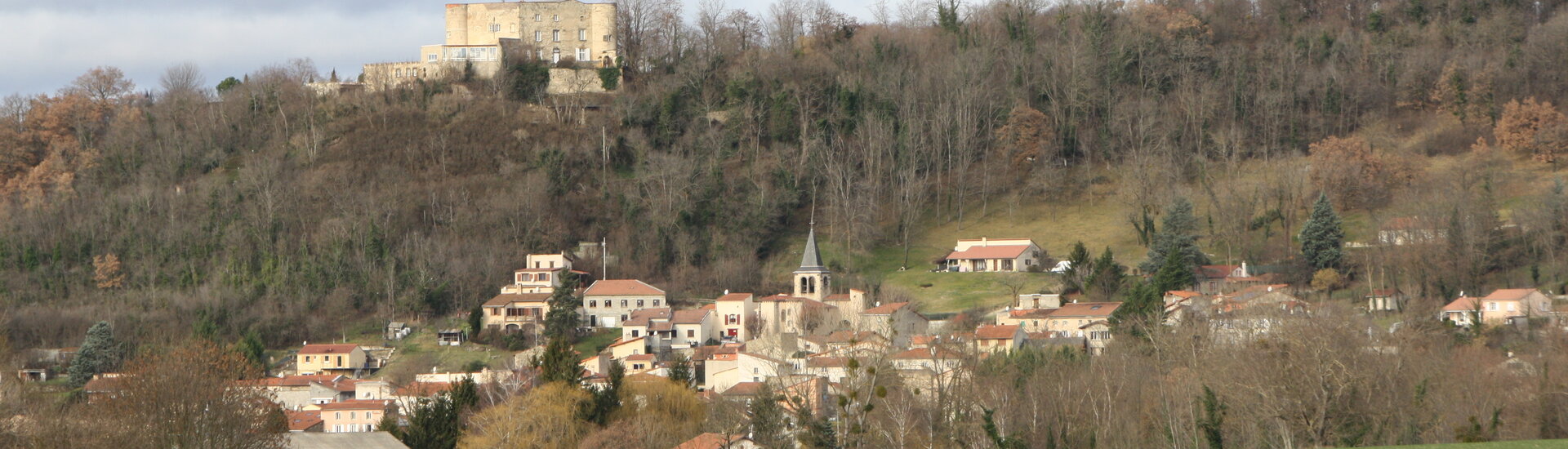 Commune Mairie Saint-Bonnet-lès-Allier Château Puy-de-Dôme Auvergne